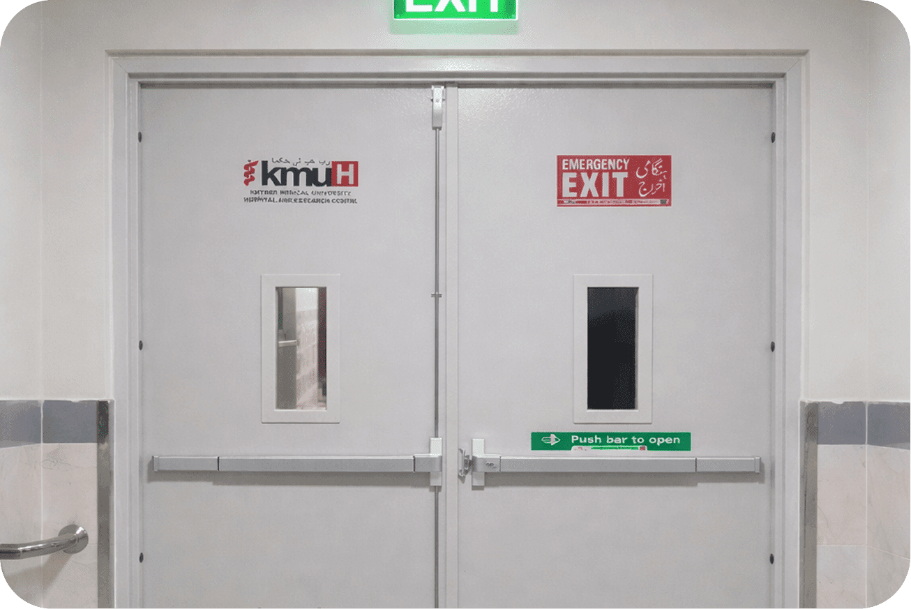 Hydraulic vs. Mechanical Dock Leveler – Which One is Right for Your Business?